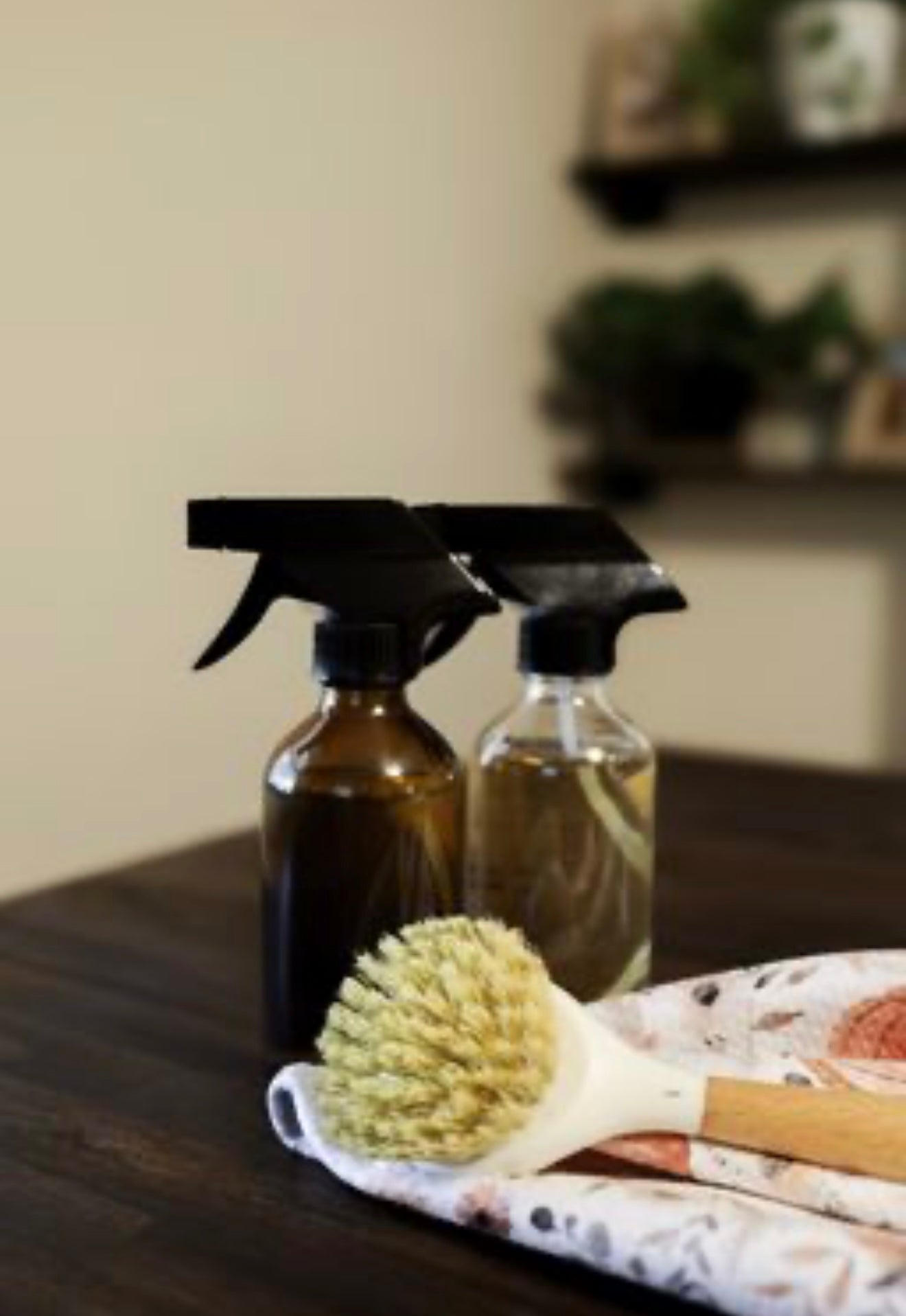 The Sparkle Cleaning Brush