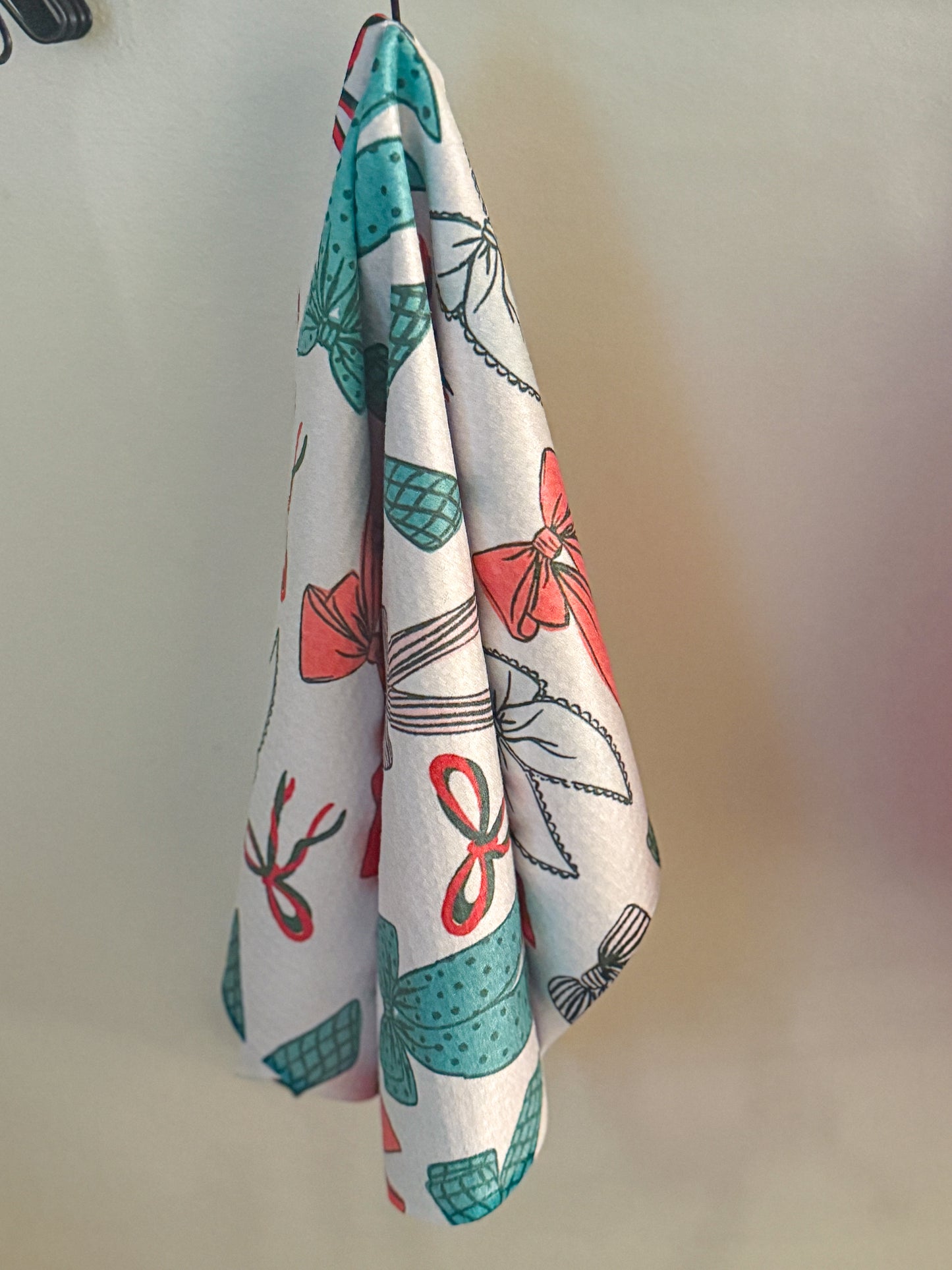 The Sparkle Hand Towel Holiday Bow